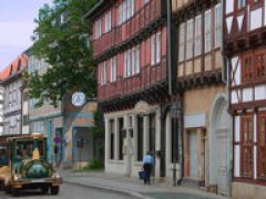 The railway in front of the Gildehaus zur Rose, one of the most beautiful half-timbered houses in the city