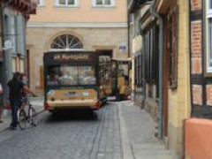 The train turns into Schlossberg